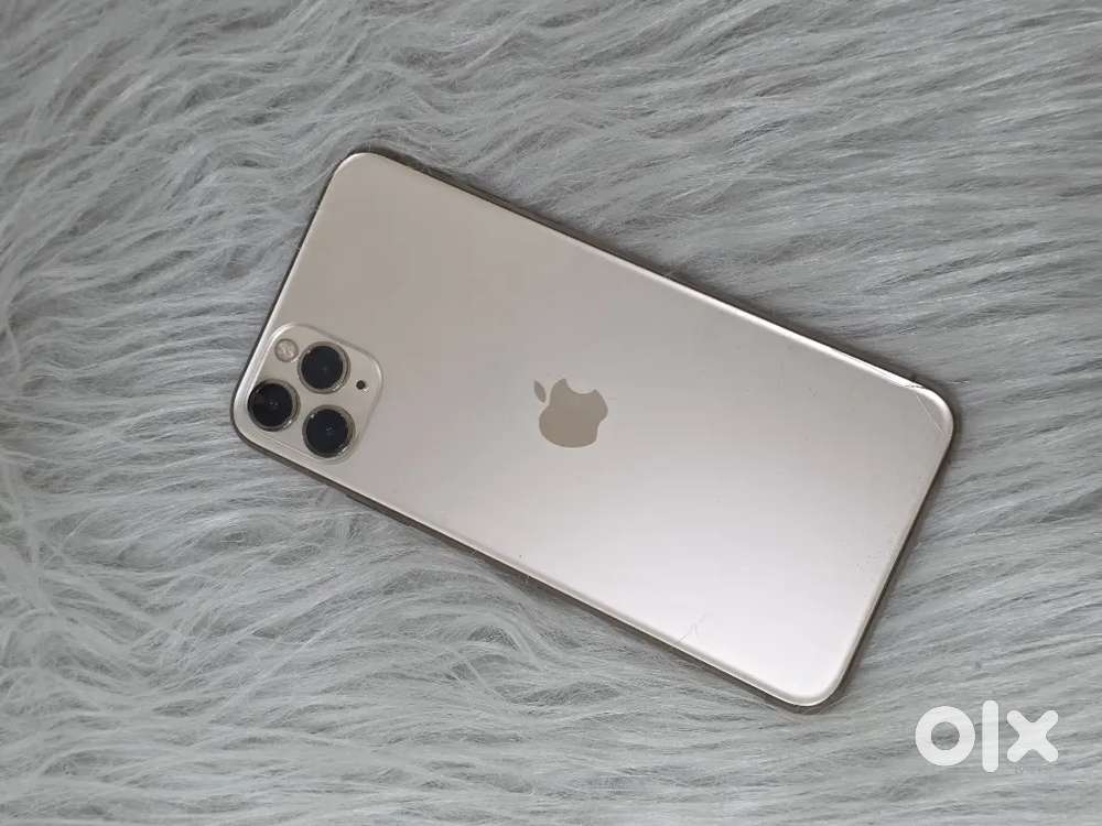 Apple IPhone 11 Pro max 256GB GOLD BACKGLASS HAIRLINE CRACKED