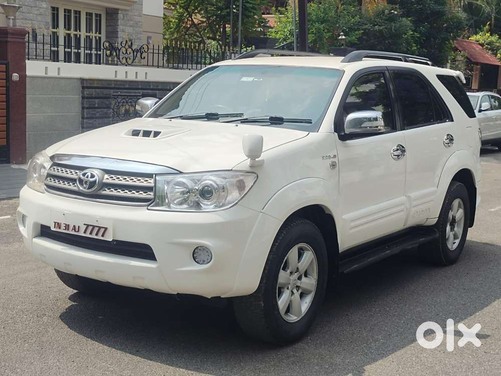 Toyota Fortuner 3.0 4x4 Manual, 2010, Diesel