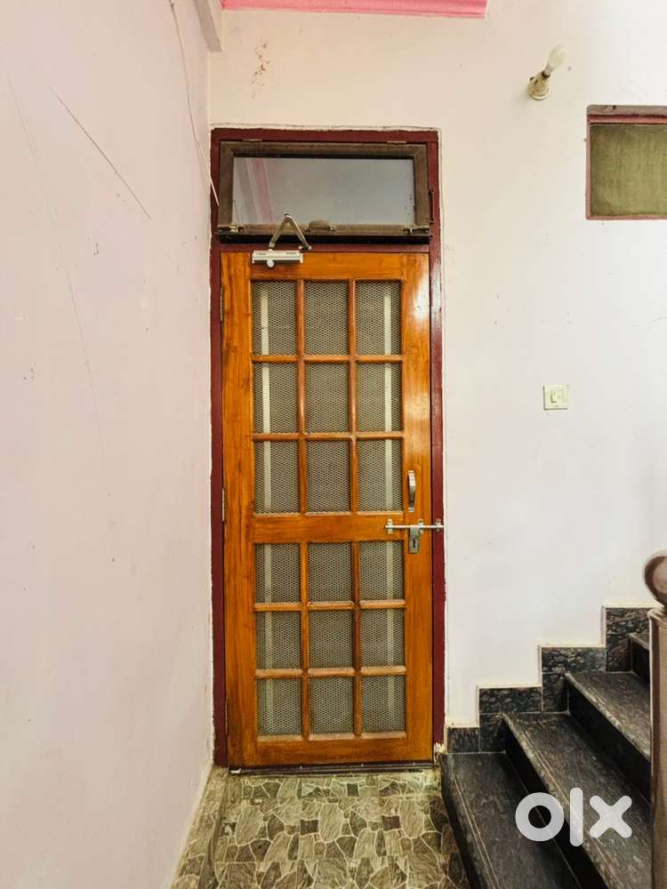 2Bhk Room set Is Available near Police Headquater For Family