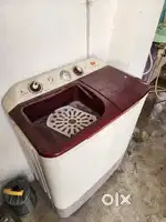 5 year old fully working washing machine up for sale