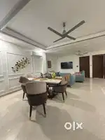 3bhk for sale in mansarover garden in prime location