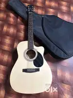 Cort Acoustic Guitar – Excellent Condition + Free Carry Bag