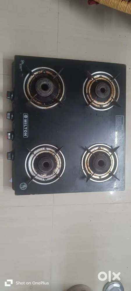 Gas stove 4 burner