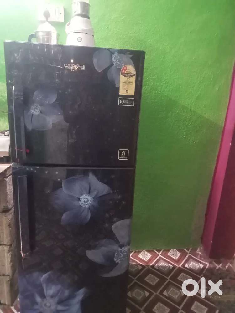 Whirlpool company fridge  sel karna hai double door