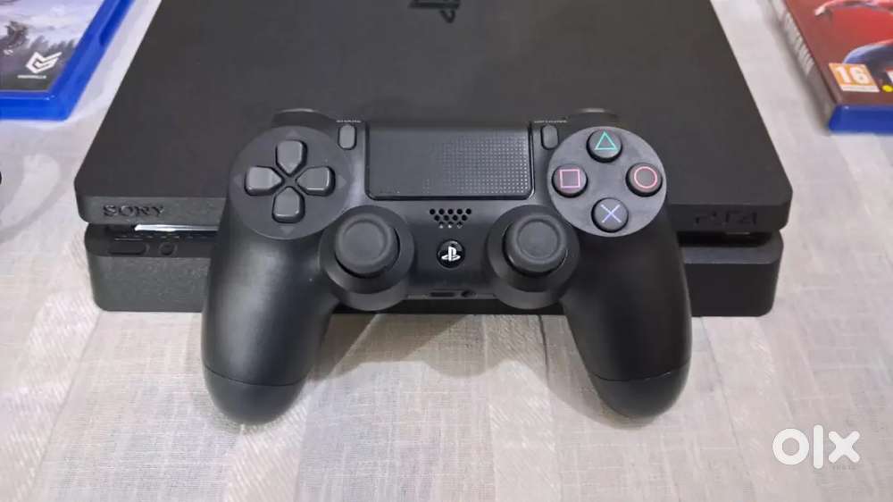 PS4 Slim 500GB Variant