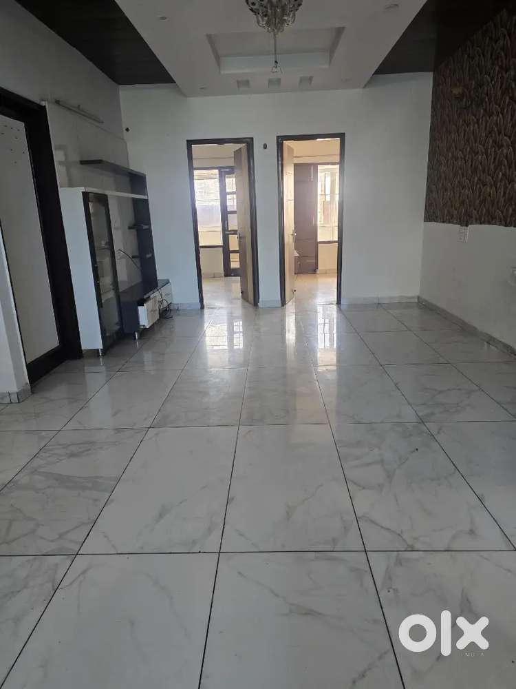 Flat availablefor rent