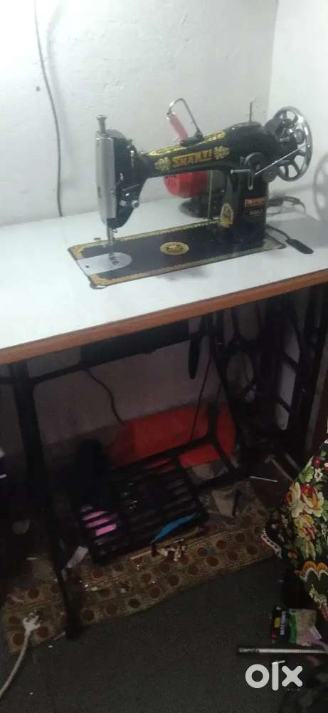 Sewing big Machine