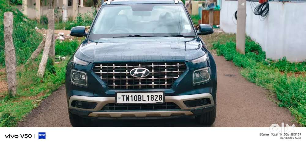 Hyundai Venue 2020 Diesel 53500 Km Driven