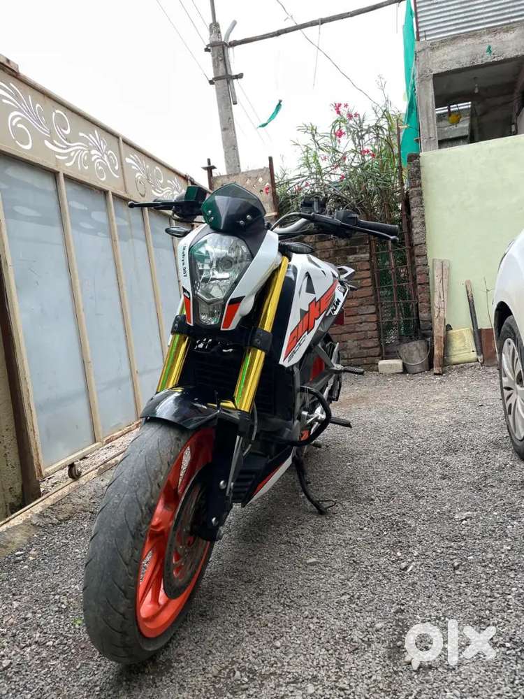 Mint condition KTM Duke 4th owner bike