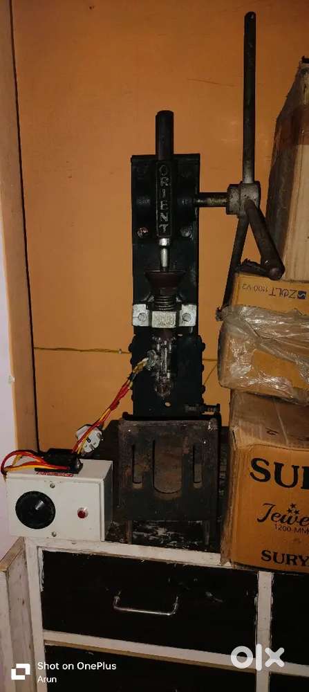 Data cable making machine