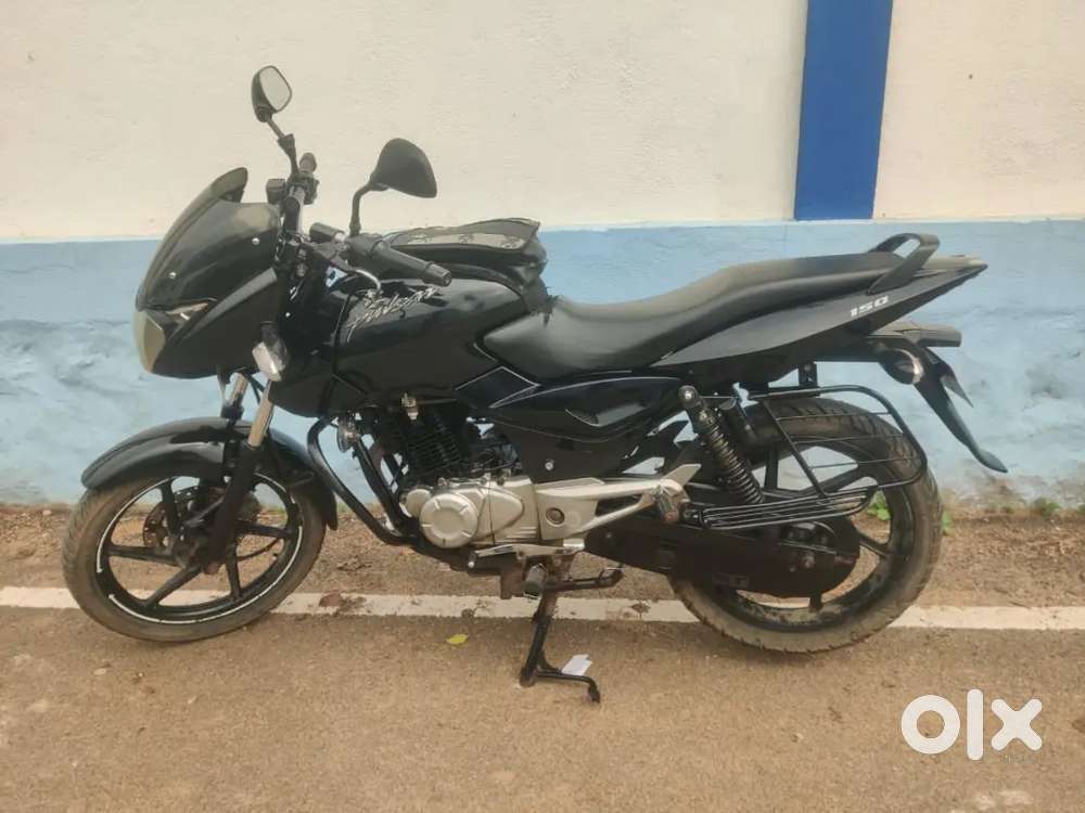 Bajaj pulsar 150cc single owner self engine Nice condition