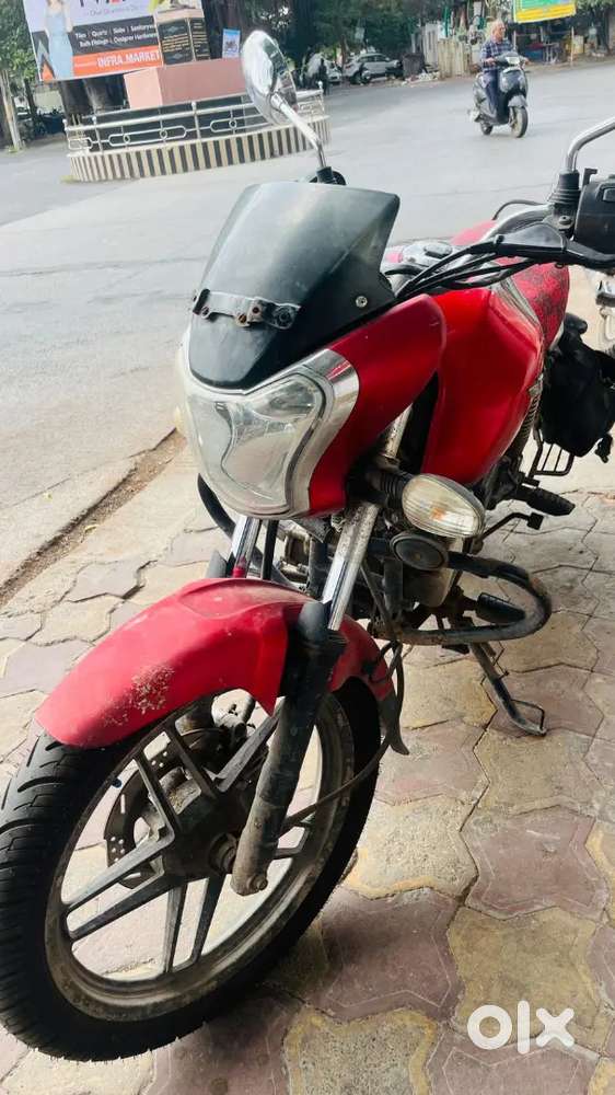 Bajaj vikrant v150