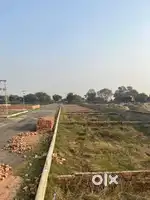 लुलु मॉल से कुछ दूरी पर बैंक लोन के साथ प्लॉट खरीदे