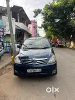 Toyota Innova 2006 Petrol Well Maintained