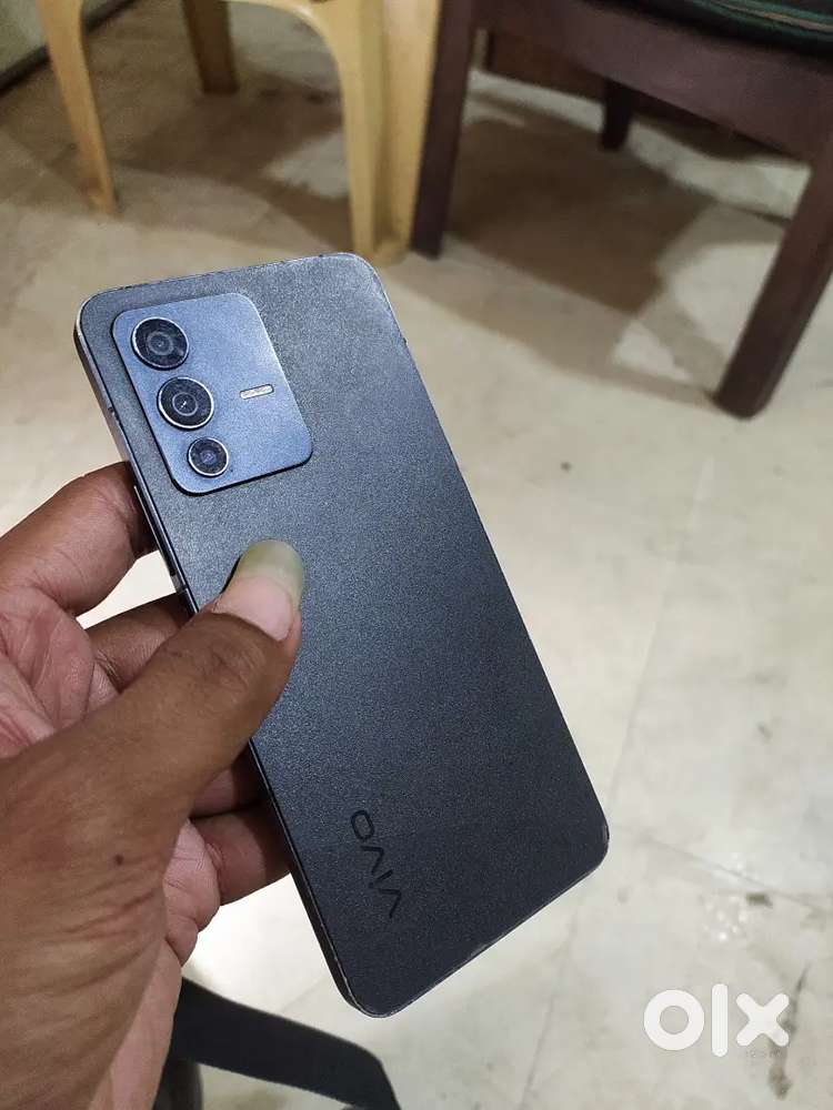 Vivo v23 5G 8BG ram 128GB MEMORY