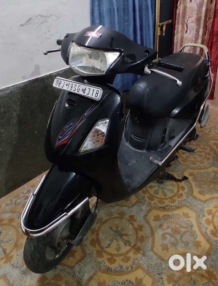Please hero brand new condition in black colour