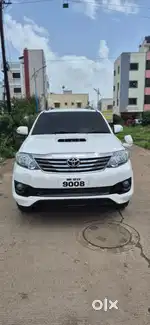 Toyota Fortuner 3.0 4X2 MT, 2015, Diesel