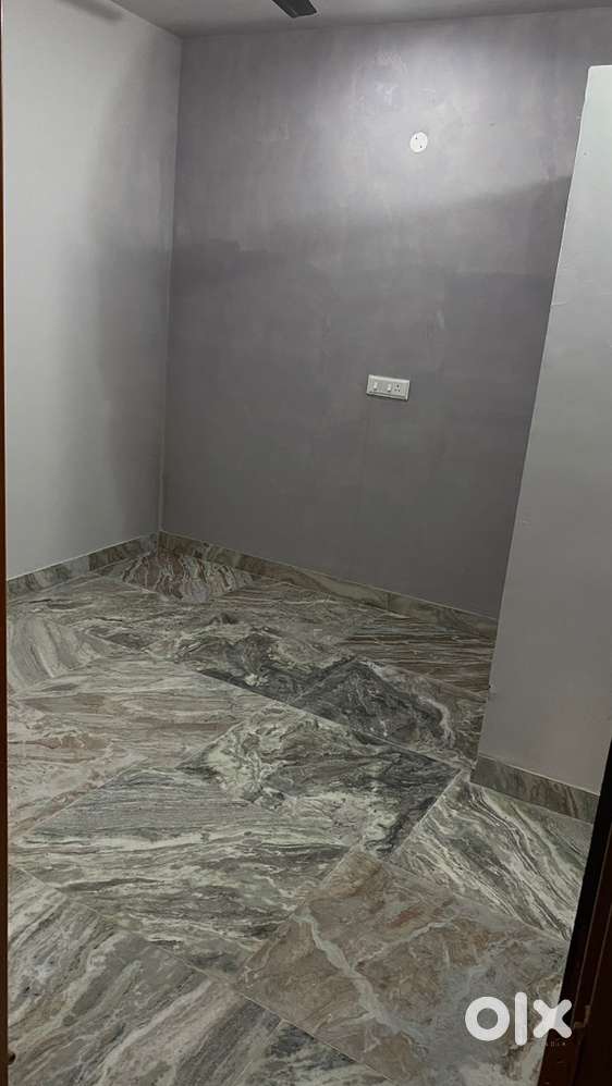 INDEPENDENT Single room (Kitchen & Washroom in sharing) Only for girls