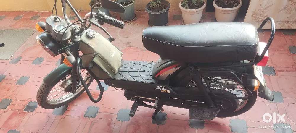 TVS XL Super. Good condition, Single Hand, Single owner.