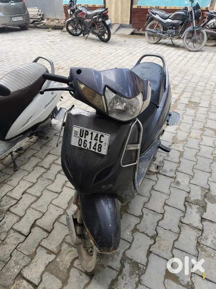 Activa 3g best condition engine ok 12k challan