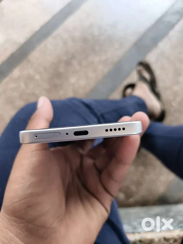 VIVO Y400 excellent condition