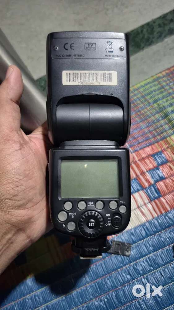 Godox 685 c flash, X1 trigger, Magmod & colour gel & Bag