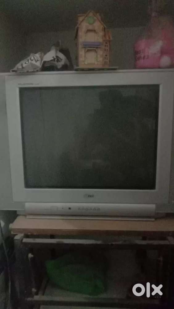 TV 21 inch