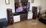 UHD 4k Smart Samsung 55 Wifi LED in Mint condition YouTube,Skype Apps