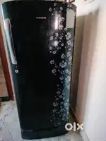 Samsung 212 L fridge