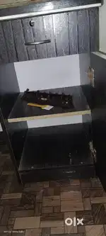 Computer table