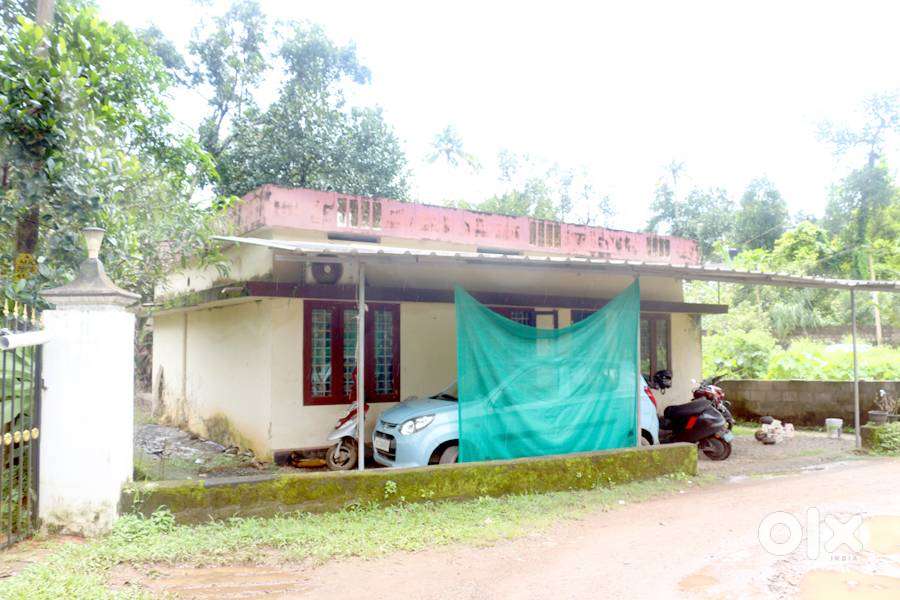 House near Athirampuzha 2 bed 6 cent 22 lakhs