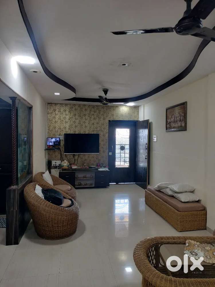 TIRUPATI PLAZA, MAIN ROAD, CHALA, VAPI.