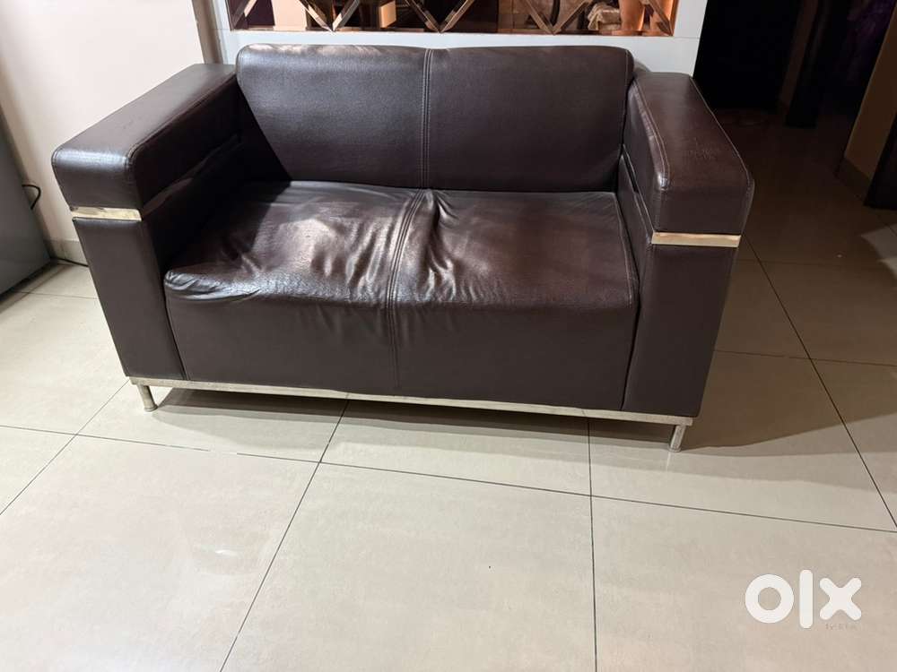 2 seater sofa in mint condition