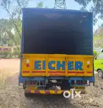 Eicher truck with container