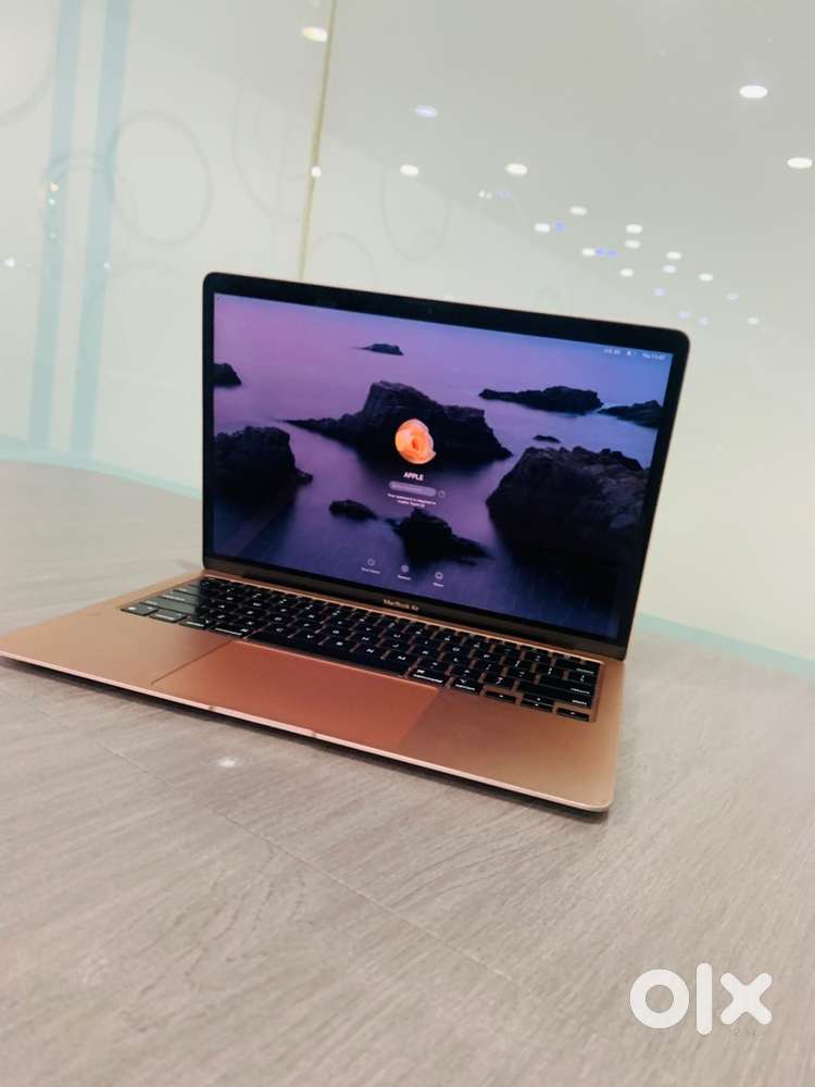 Apple MacBook Air (13inch) 2020 M1 Chip 8GB RAM 256GB SSD A2337 WRNTY