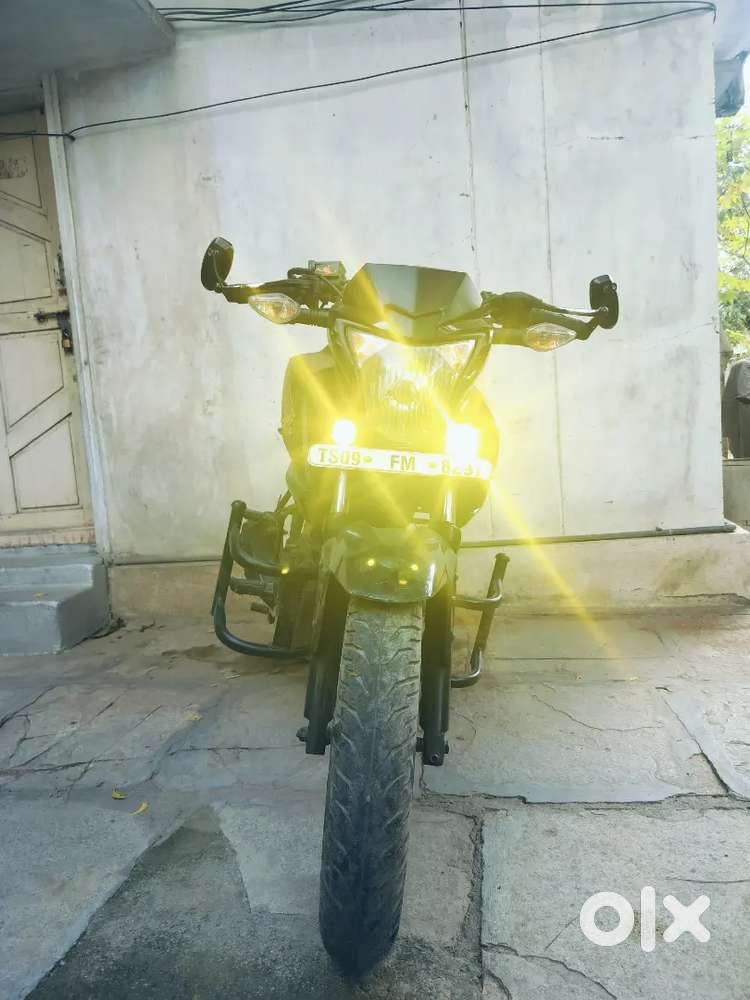 Hornet 160r
