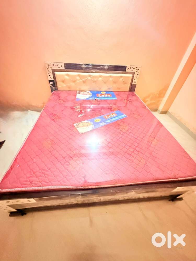 King size bed