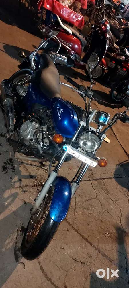 Bajaj avenger 220 self start smooth engine just take and ride