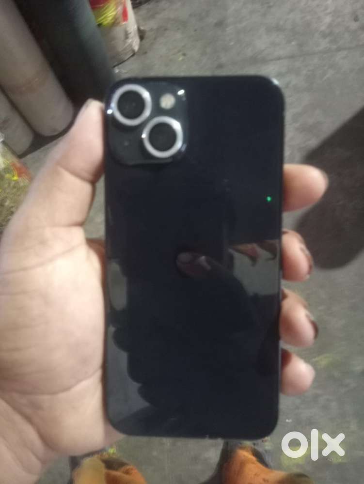 Iphone 13 arjent sell normal scratch bettry health 100% 3 month old