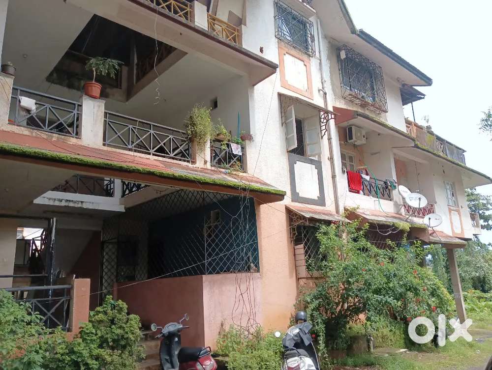 Flat is semi furnished with wordrobe, showcase, Inverter Connection
