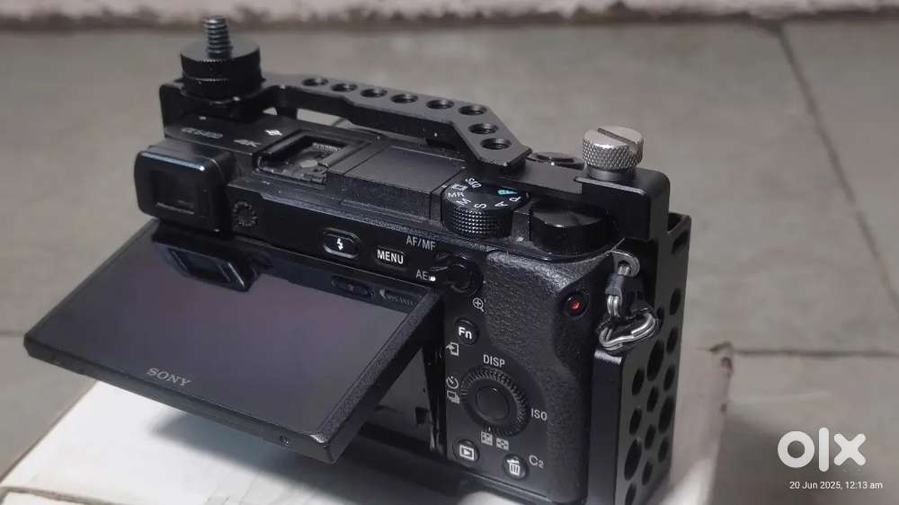 brand new sony camera a6400 with kit lens lens