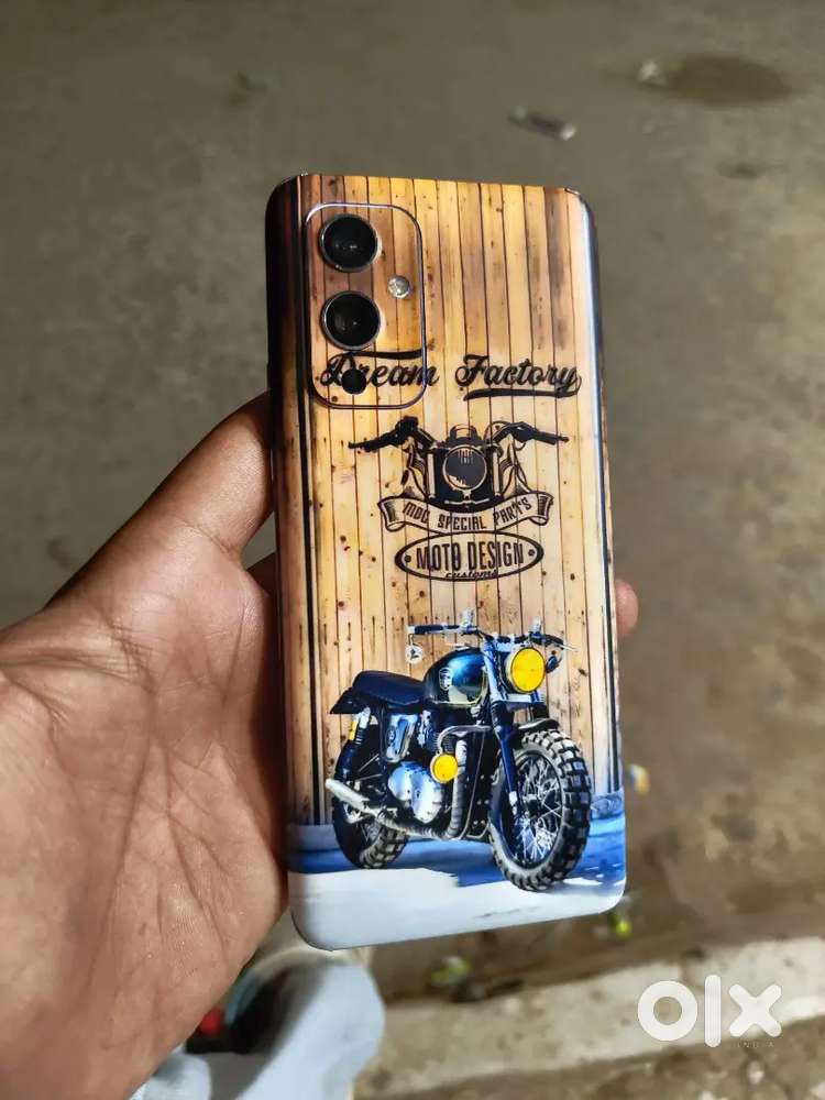 One plus 9 5G 12+256 gb working good