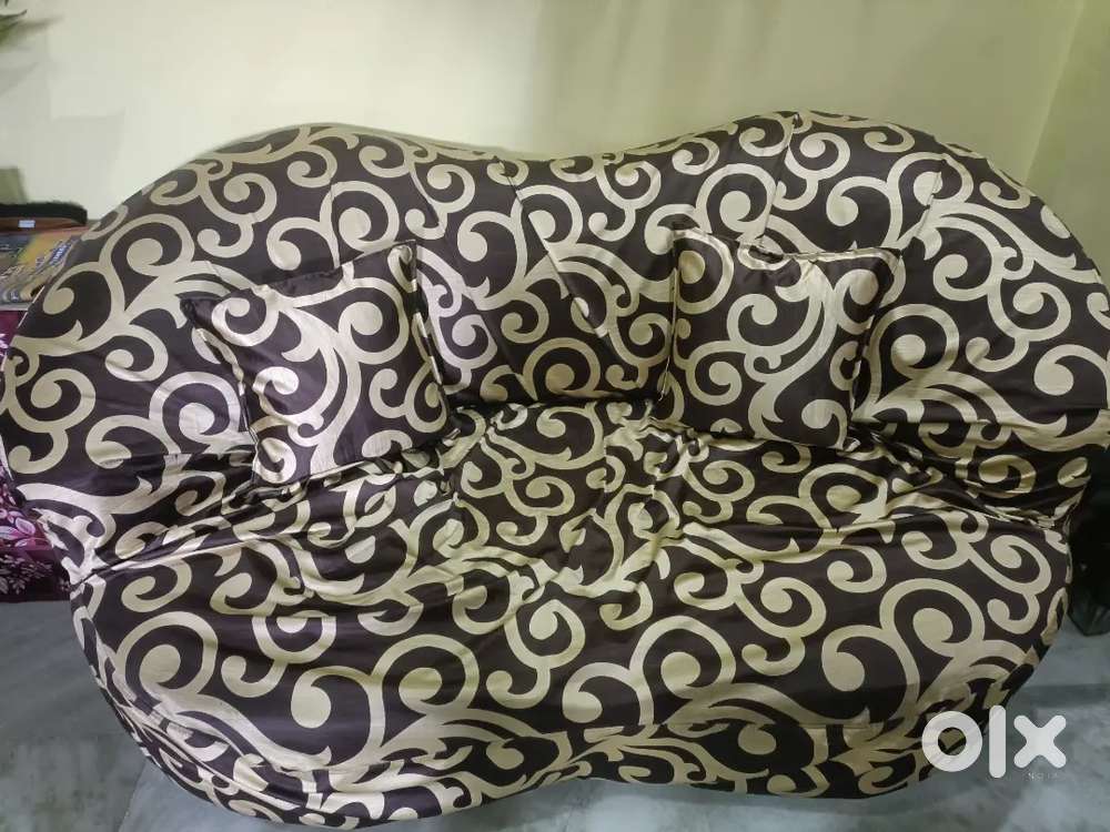 Leather sofa set