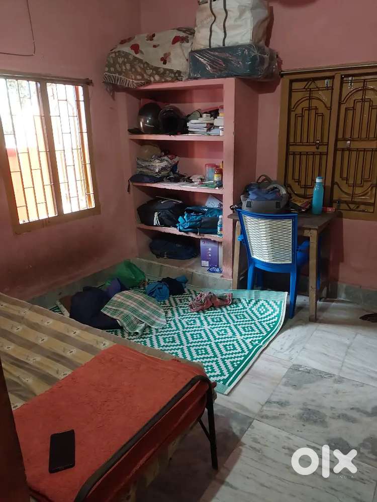 Need a two boys roommate