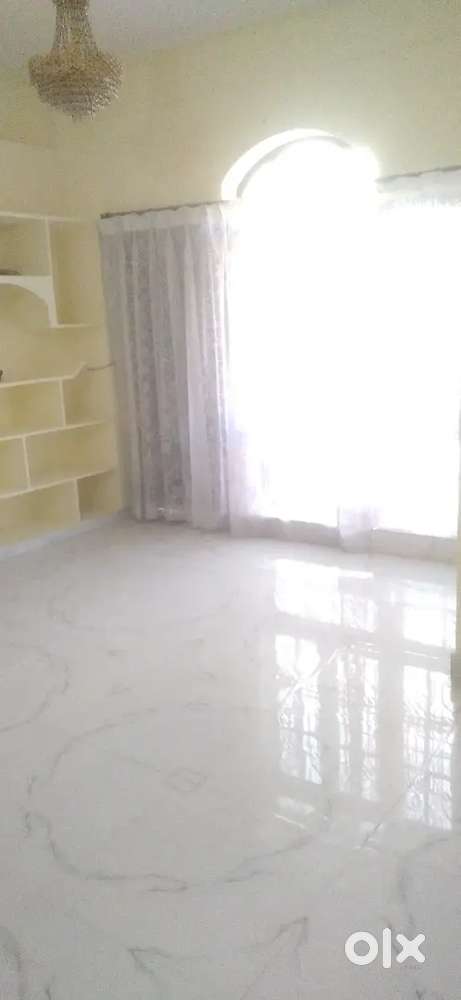 Mehdipatnam Azizia masjid 2bhk 2nd/F No lift No car parking