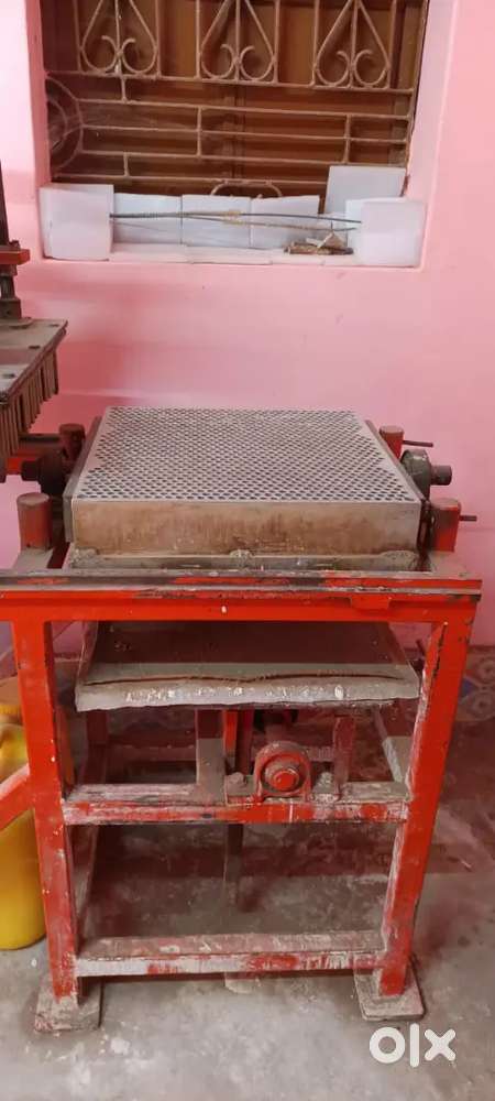 Automatic chalk maker machine
