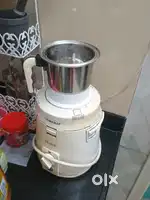 Sujata dynamix Mixie