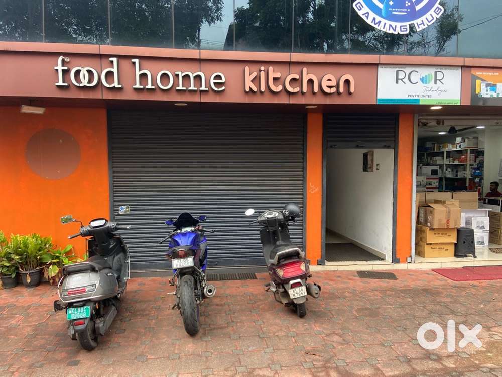 Show room & godown