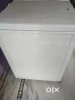 Blue Star 300 L White Deep Fridge