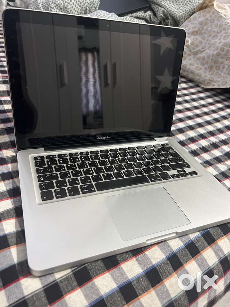 Apple Macbook pro 2012 (core i5/ 8 GB/ 500 GB HDD)